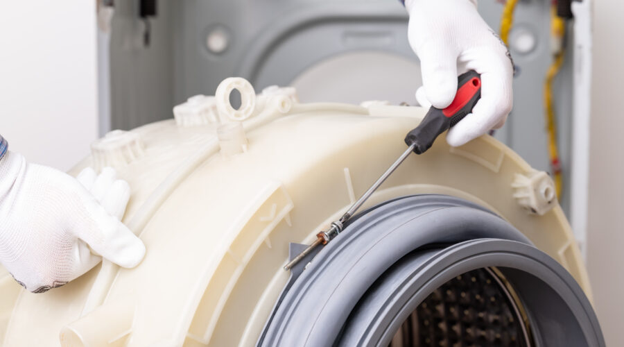 Zarabiaj nawet do 10 000 zł netto przy demontażu sprzętu elektrycznego!