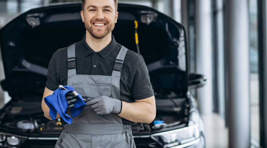 Poszukujemy pomocnika mechanika, od zaraz!