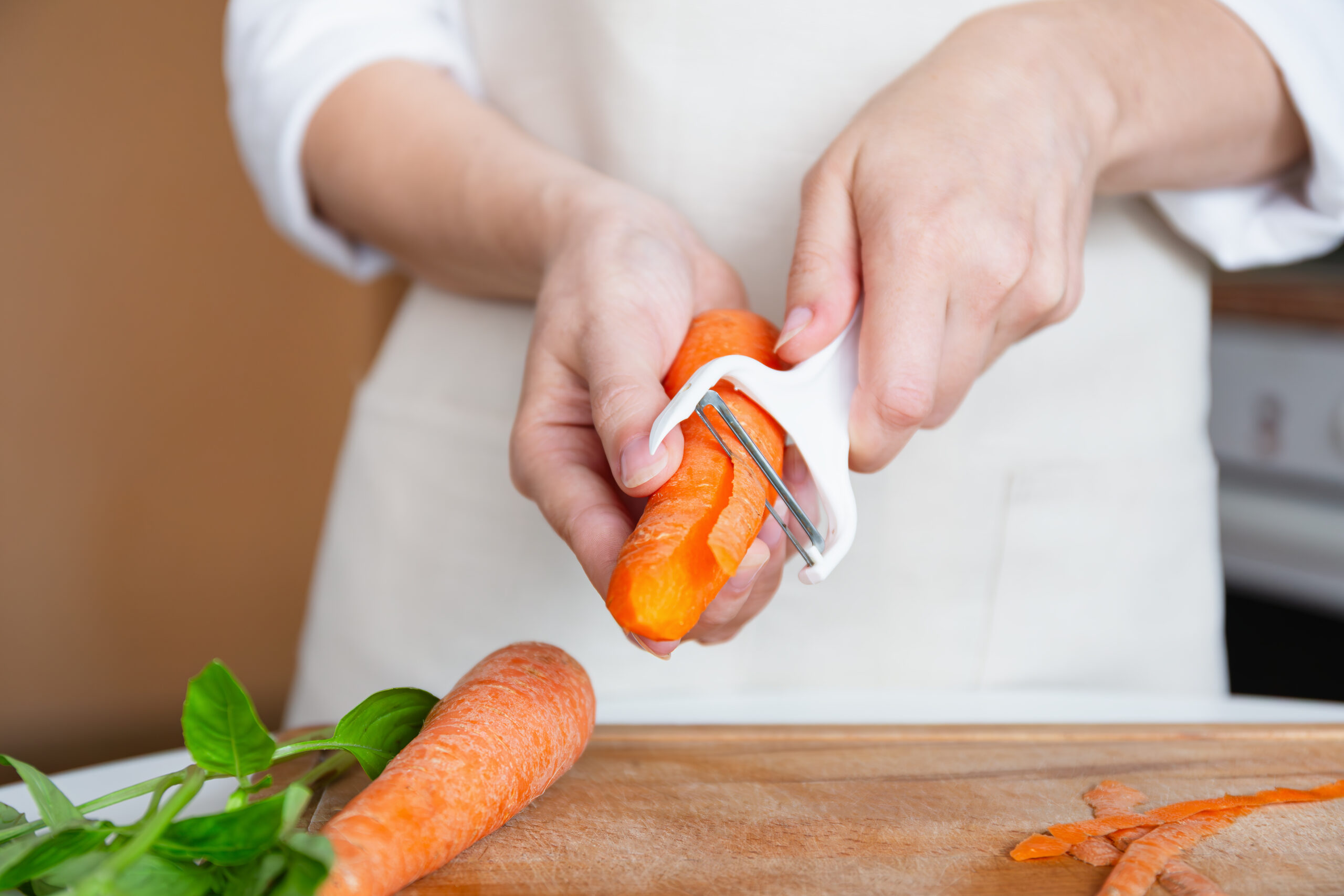 Praca przy produkcji – obróbka warzyw i owoców!